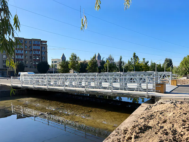 Kommunales Verkehrsprojekt im Autonomen Kreis Qapqal Xibe, Xinjiang