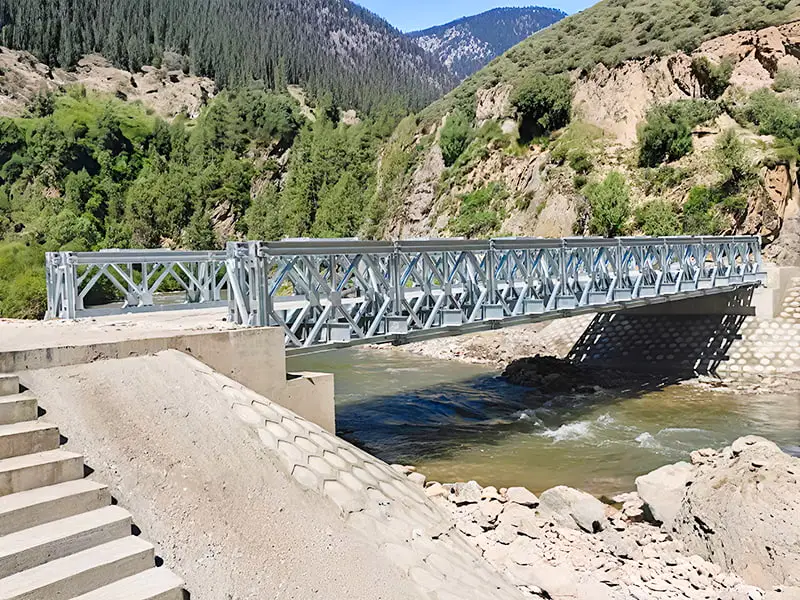 CB100 Bailey-Brücke Hochfeste, verzinkte modulare Bailey-Brücke in Fachwerkbauweise