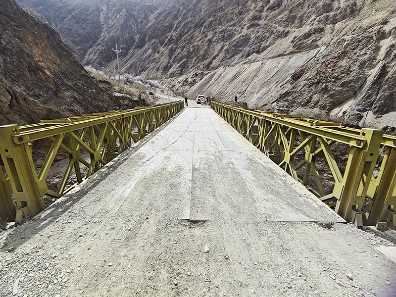 CB 100 Bailey-Brücke. Zweireihige, einschichtig lackierte, korrosionsbeständige Bailey-Brücke